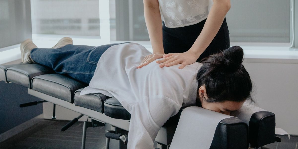A-Physiotherapist-Can-Ease-Pregnancy-Discomfort