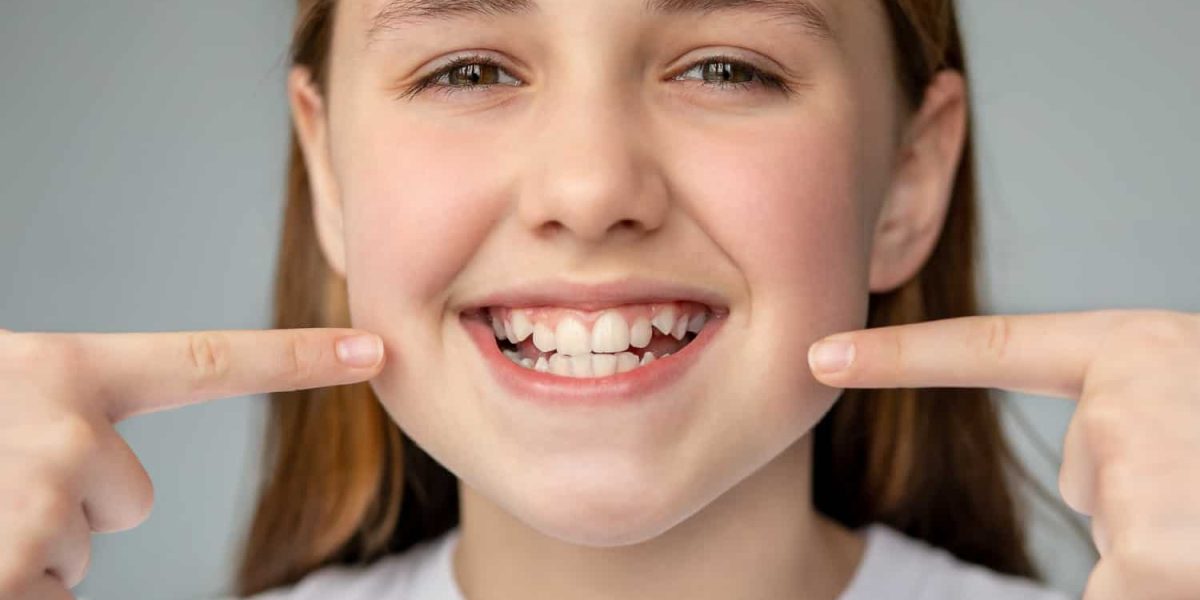 Can-You-Straighten-Crooked-Teeth-Without-Braces-Heres-How