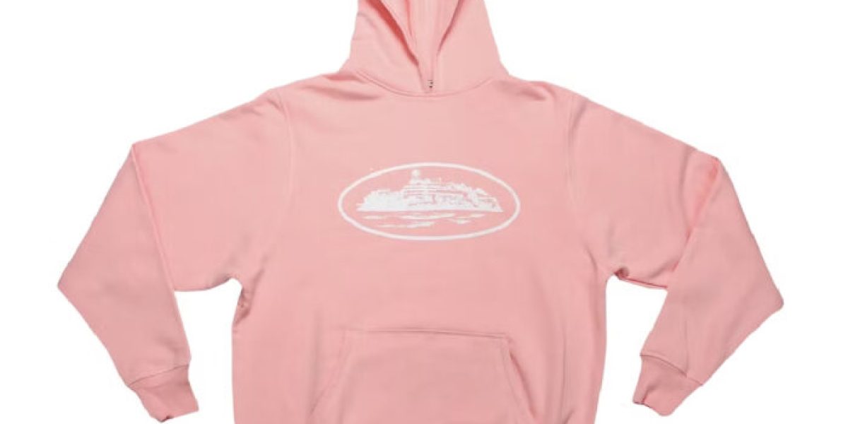 Corteiz-Alcatraz-Hoodie-–-Baby-Pink