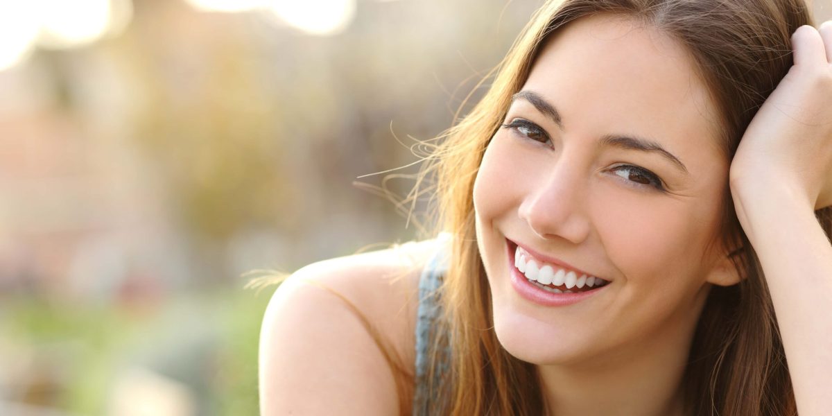 Exploring-Non-Surgical-Alternatives-to-Gum-Contouring