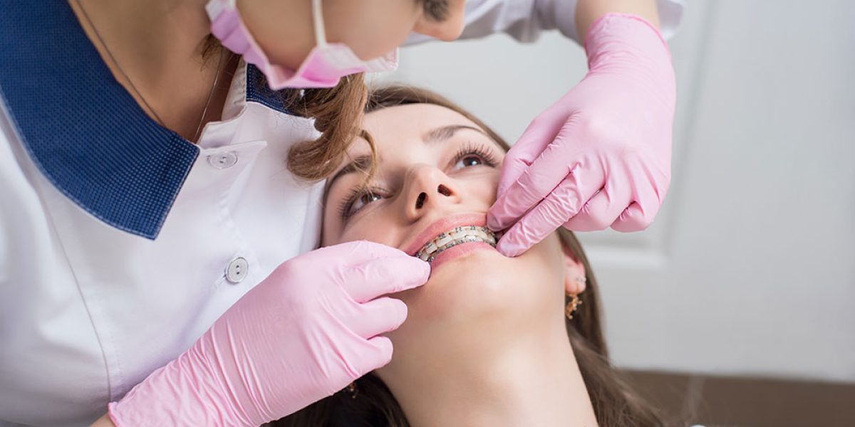 Signs-You-Might-Need-to-See-an-Orthodontist-Even-as-an-Adult