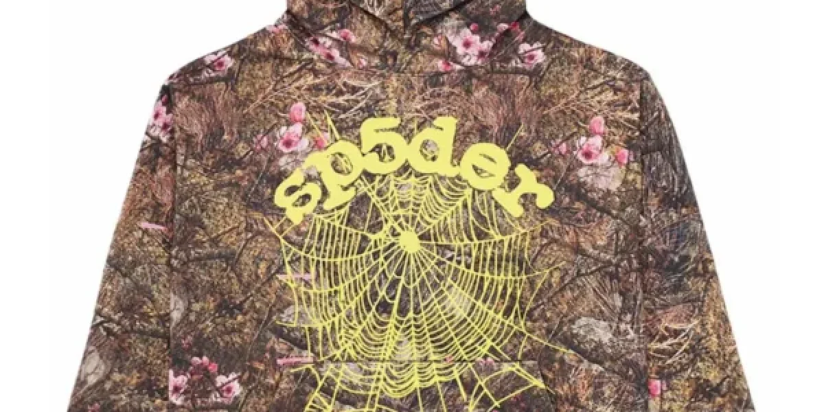 Sp5der-Real-Tree-OG-Web-Hoodie-Camo-600x600-1