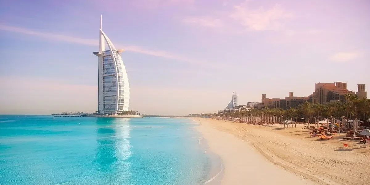 Unwind-by-the-sea-and-enjoy-what-Dubai27s-coast-has-8587-2025-02-27