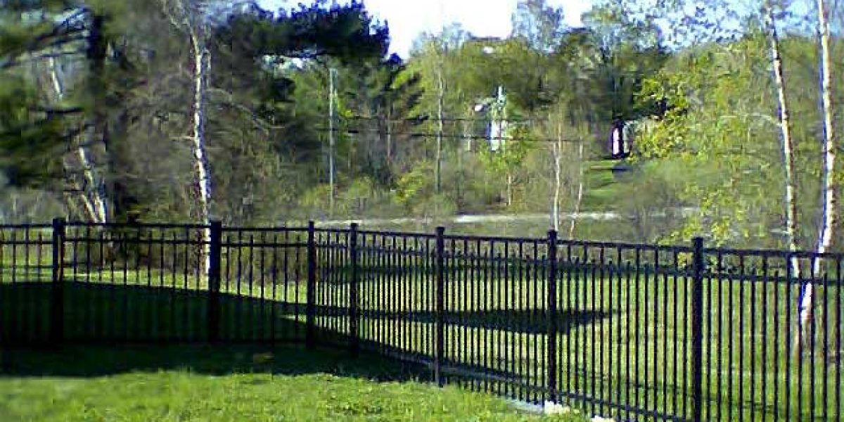 What-Makes-a-Reliable-Fence-Installation-Service-Stand-Out