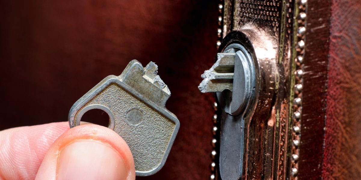 broken-key-in-lock-1